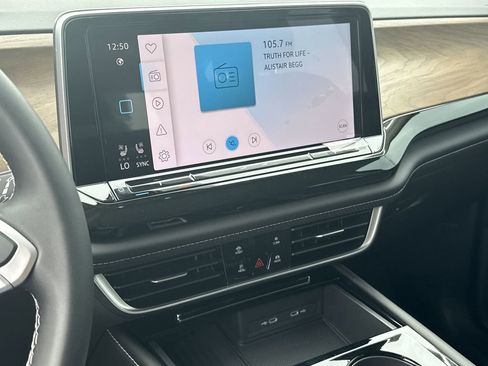 New 2026 Volkswagen Atlas SE FWD image 20