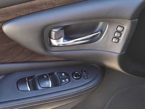 Certified 2023 Nissan Murano Platinum w/ Cargo Package image 24