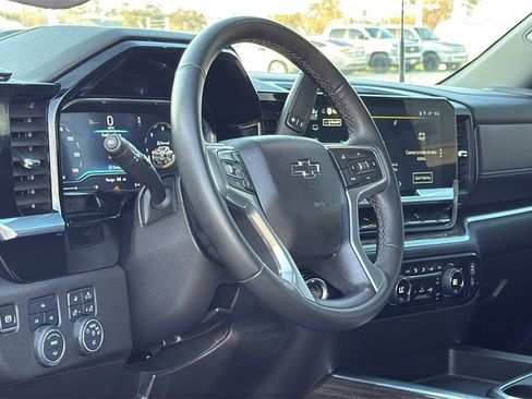 Used 2025 Chevrolet Silverado 2500 LT w/ Trail Boss Package image 10