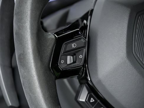 Used 2022 Lamborghini Huracan STO image 25