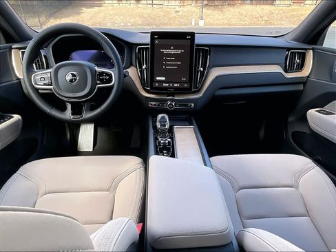 New 2026 Volvo XC60 B5 Plus w/ Protection Package Premier AWD/4WD image 7