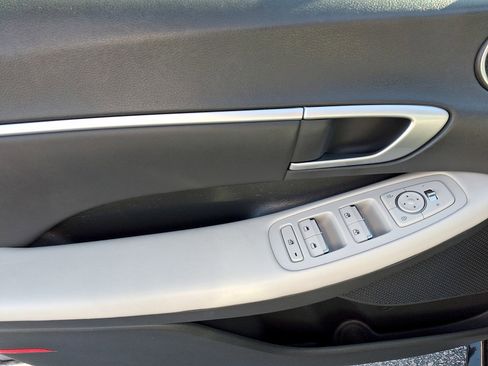 Used 2024 Hyundai Sonata SEL FWD image 11