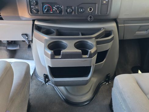 Used 2012 Ford E-350 and Econoline 350 XLT RWD image 15