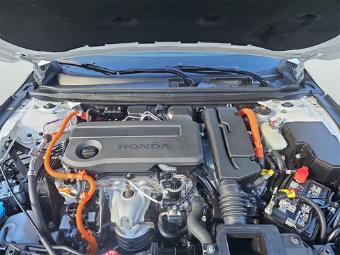 Used 2025 Honda Accord Sport image 32