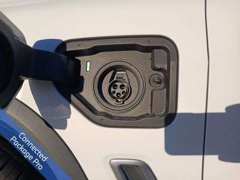 Certified 2023 BMW X5 xDrive45e w/ Luxury Seating Package image 7