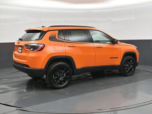 New 2026 Jeep Compass Latitude AWD/4WD image 3