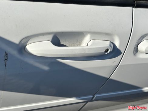 Certified 2021 Toyota Sienna LE FWD image 10