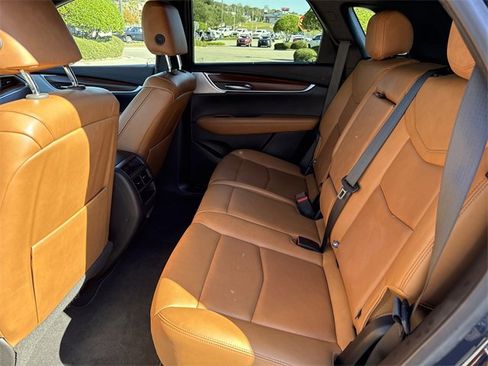 Used 2025 Cadillac XT5 Premium Luxury image 10
