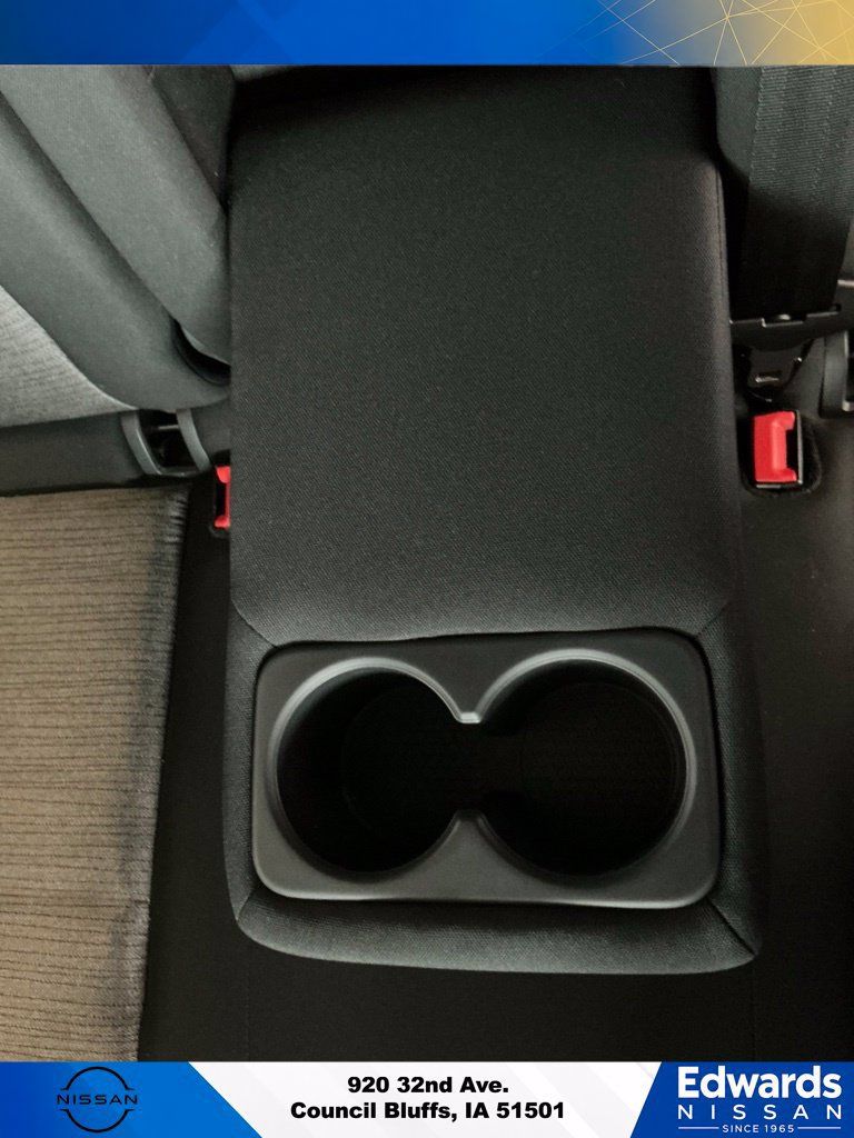 Used 2021 Nissan Rogue SV AWD/4WD image 13