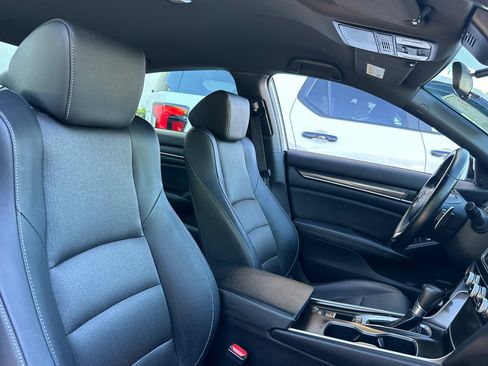 Certified 2019 Honda Accord Sport image 30