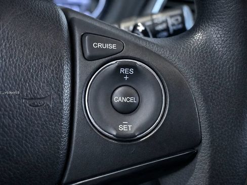 Used 2016 Honda HR-V EX image 4