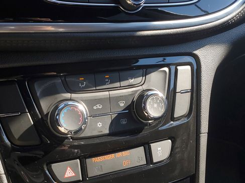 Used 2020 Buick Encore Preferred w/ Safety Package image 25