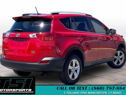 Used 2015 Toyota RAV4 XLE AWD/4WD image 2