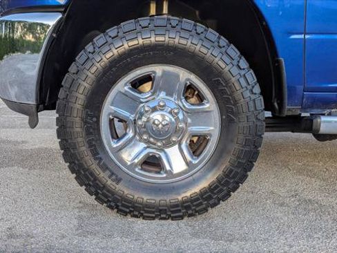 Used 2018 RAM 2500 SLT image 28