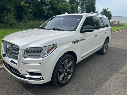 Used 2018 Lincoln Navigator Reserve w/ Technology Package AWD/4WD image 1
