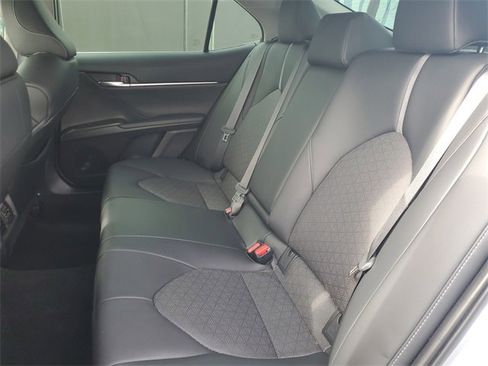 Used 2023 Toyota Camry XSE image 11
