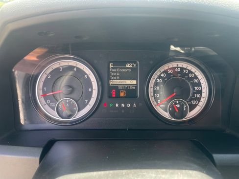 Used 2019 RAM 1500 Express w/ Express Value Package AWD/4WD image 23