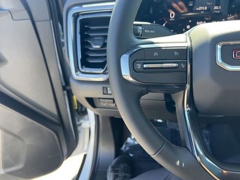 Certified 2025 GMC Canyon AT4 w/ Nightfall Edition image 12