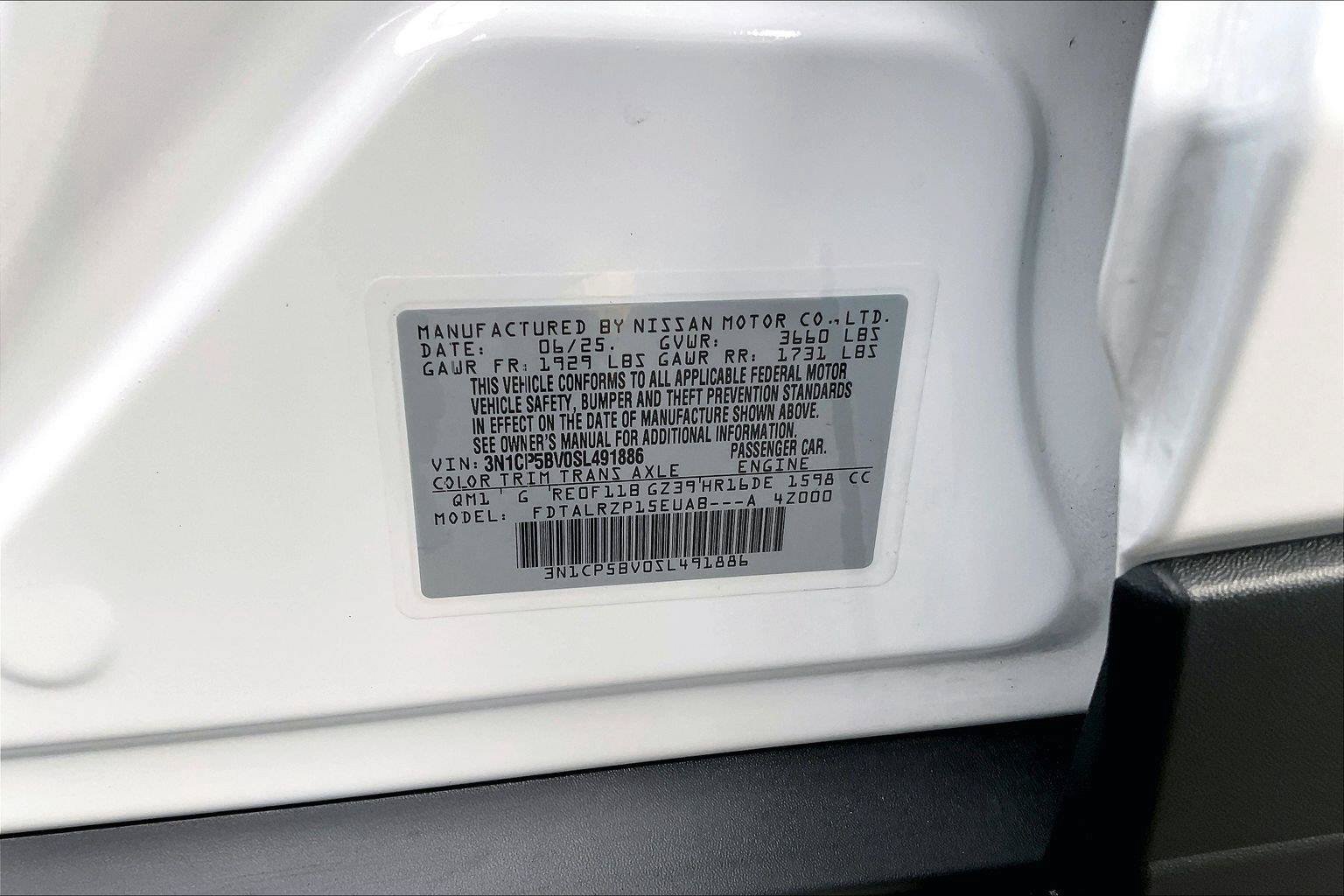 Certified 2025 Nissan Kicks Play S FWD image 32