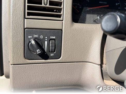 Used 2002 Dodge Durango SLT image 10