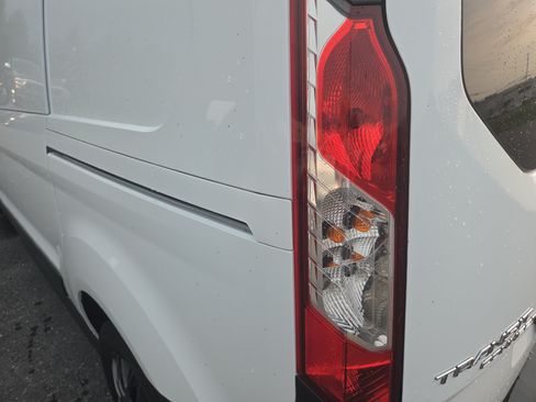 Used 2019 Ford Transit Connect XL FWD image 13