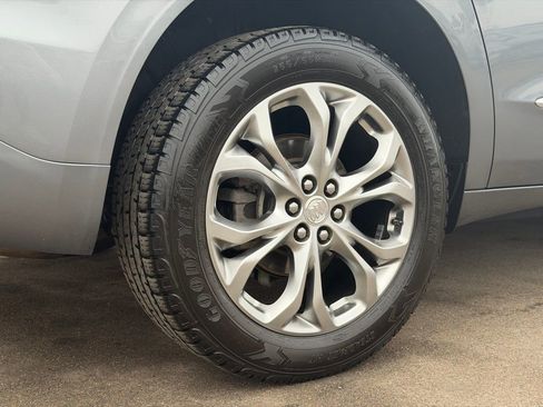 Used 2021 Buick Enclave Avenir w/ Avenir Technology Package image 29