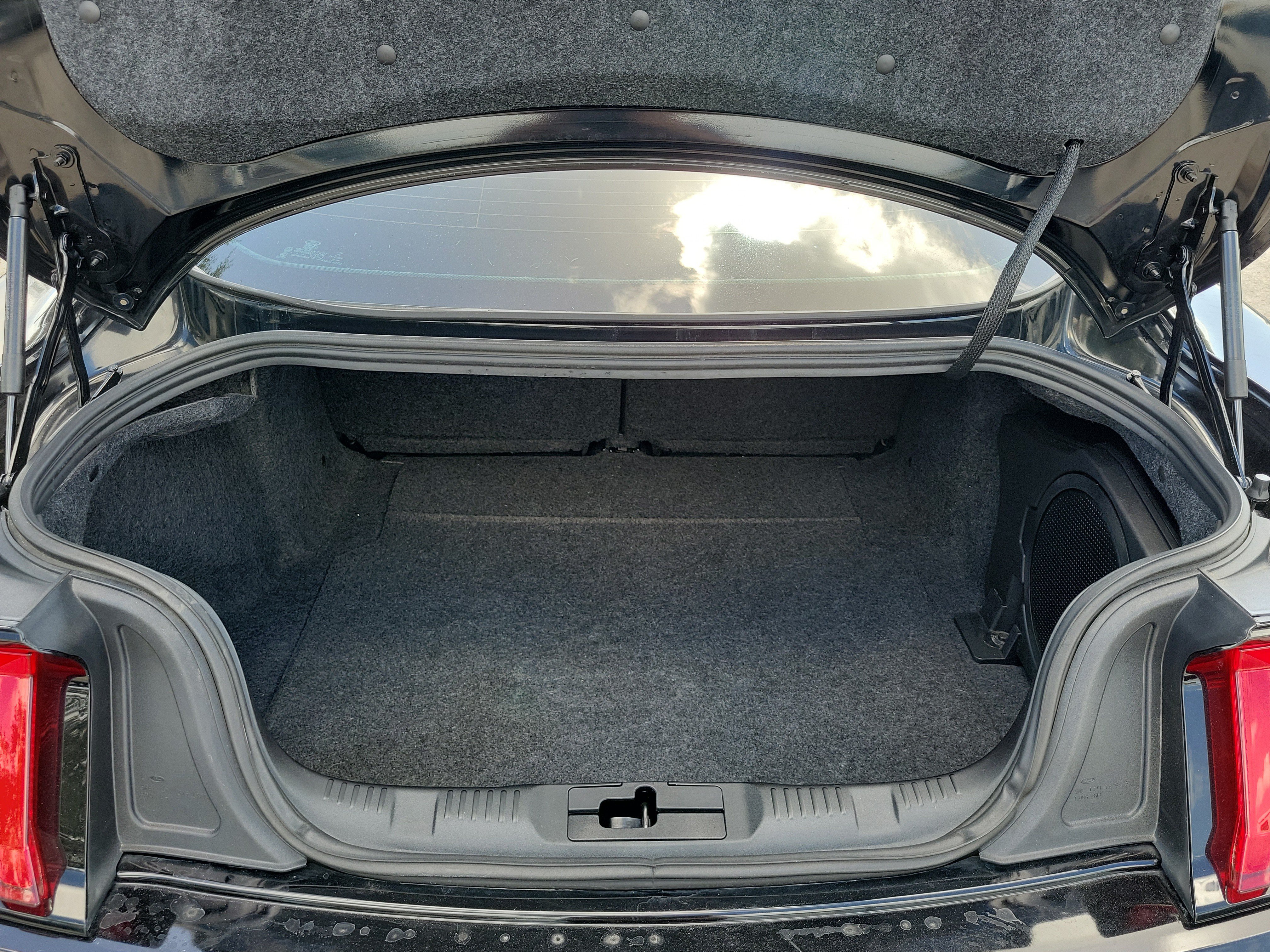 Used 2020 Ford Mustang Premium w/ 2.3L High Performance Package RWD image 10