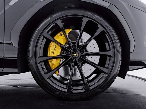 Used 2022 Lamborghini Urus AWD/4WD image 30