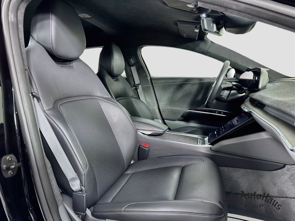 Used 2024 Lucid Air Pure RWD image 34