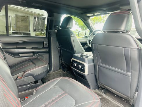 Used 2023 Ford Expedition Limited RWD image 14