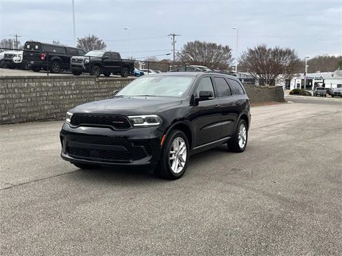 Used 2024 Dodge Durango GT image 9