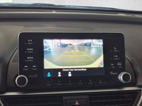 Used 2019 Honda Accord LX image 14