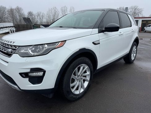 Used 2016 Land Rover Discovery Sport HSE image 9