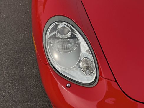 Used 2005 Porsche Boxster S image 14