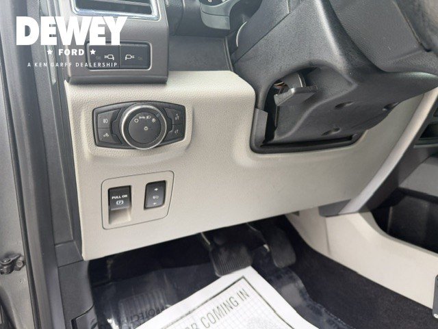 Used 2016 Ford F150 XLT w/ Equipment Group 302A Luxury AWD/4WD image 13