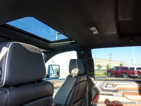New 2026 GMC Sierra 2500 Denali Ultimate image 12