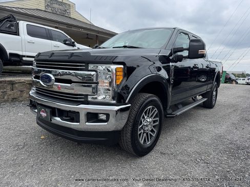 Used 2017 Ford F250 Lariat w/ Lariat Value Package AWD/4WD image 2