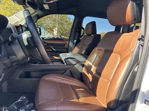 Certified 2023 RAM 1500 Limited w/ Body Color Bumper Group image 18