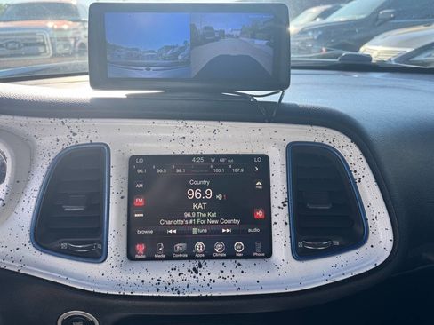 Used 2015 Dodge Challenger SXT RWD image 11