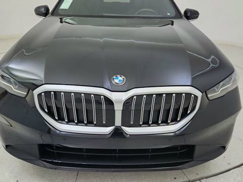 Used 2026 BMW 530i image 9