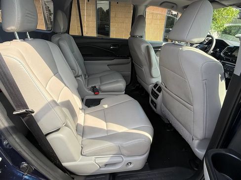 Used 2022 Honda Pilot Touring image 25