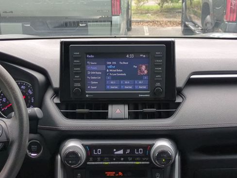 Certified 2021 Toyota RAV4 XLE FWD image 17