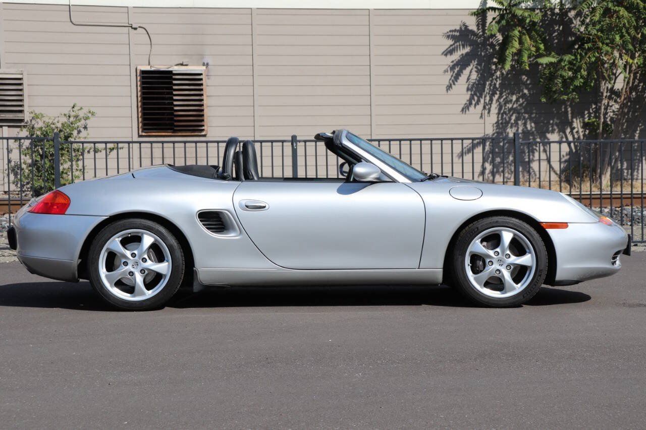 Used 2002 Porsche Boxster RWD image 10