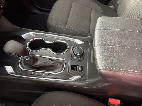 Used 2023 Chevrolet Traverse LT FWD image 51