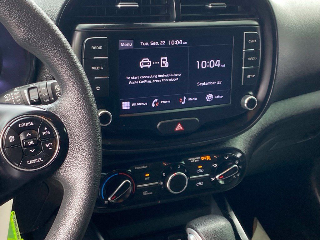 Used 2022 Kia Soul LX w/ Technology Package FWD image 12