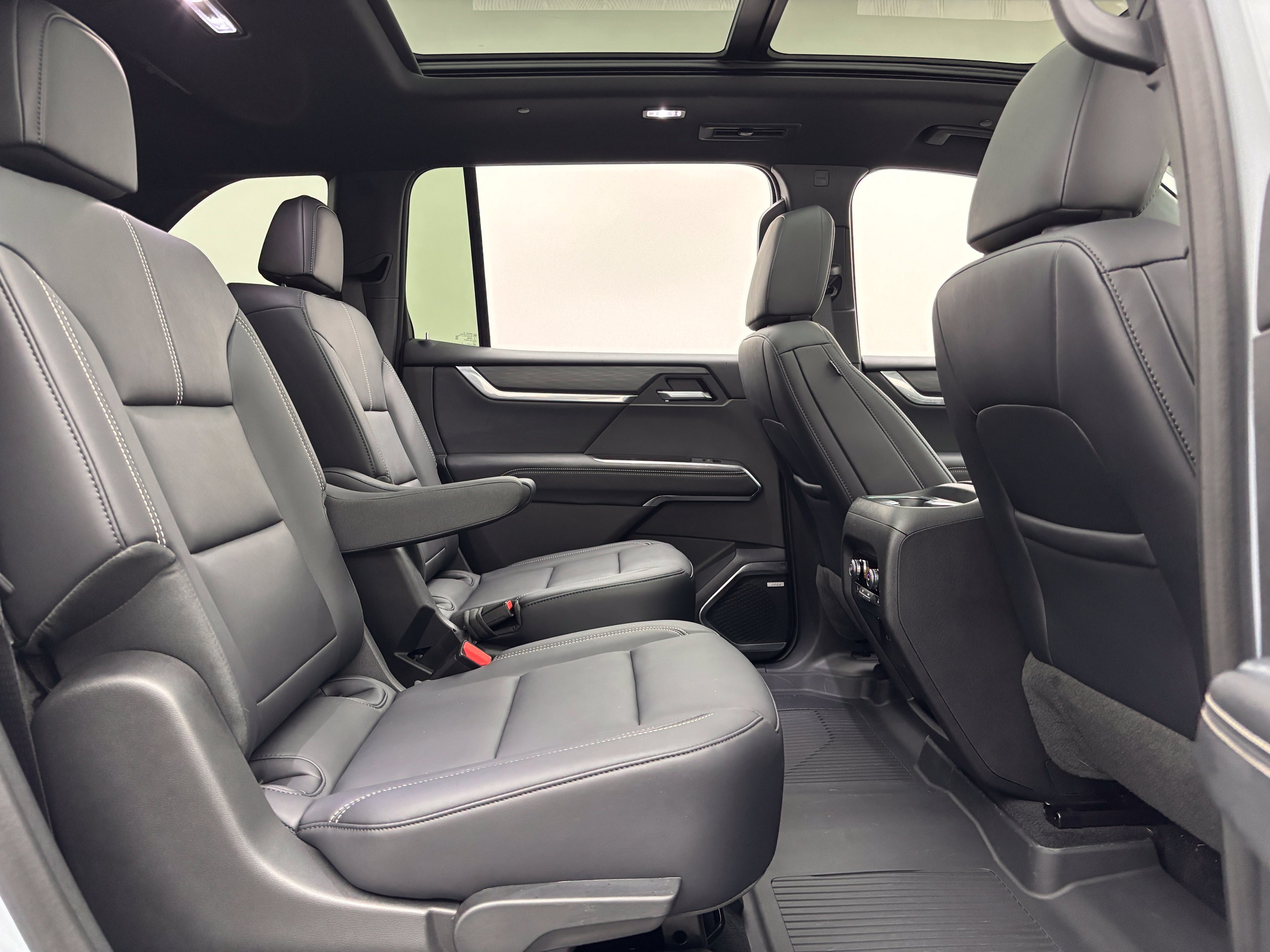 New 2026 GMC Acadia Elevation w/ Elevation Premium Package FWD image 40