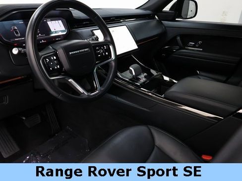 Used 2024 Land Rover Range Rover Sport SE image 8