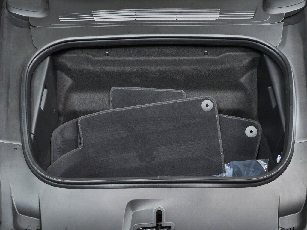 New 2026 Porsche 911 Carrera T RWD image 34