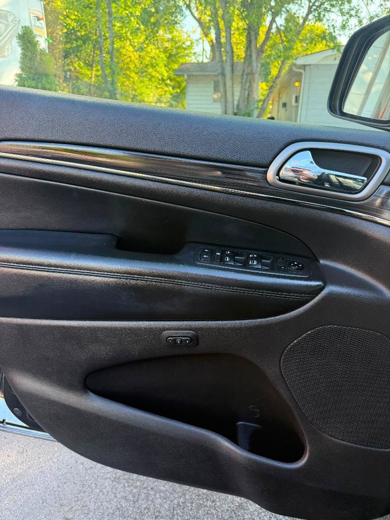 Used 2019 Jeep Grand Cherokee Limited X RWD image 12