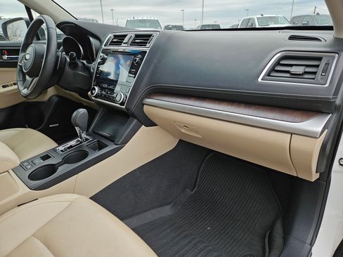 Used 2019 Subaru Outback 3.6R Limited image 28